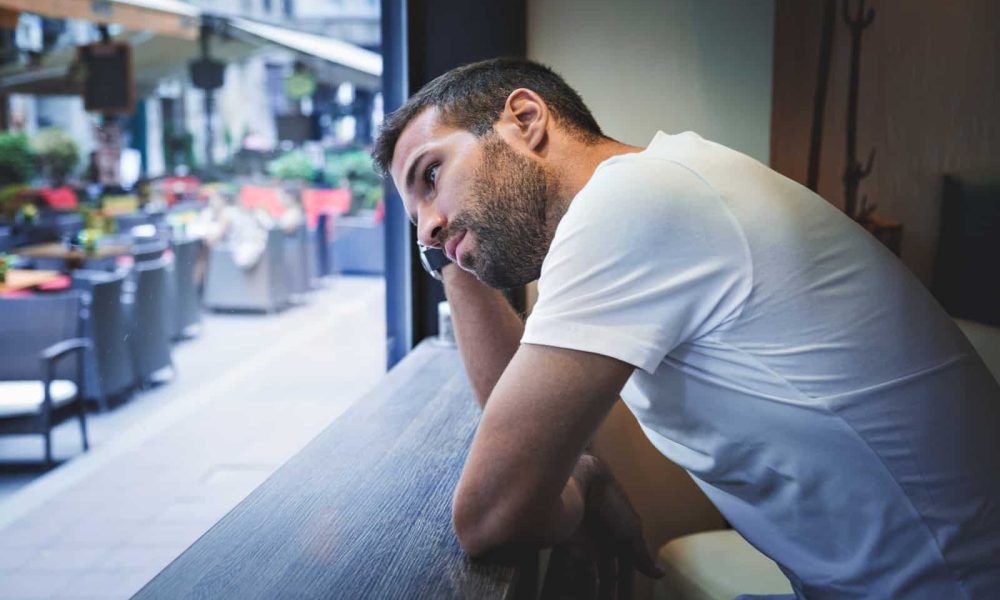 Ma femme me trompe : Comment faire face à l’infidélité conjugale