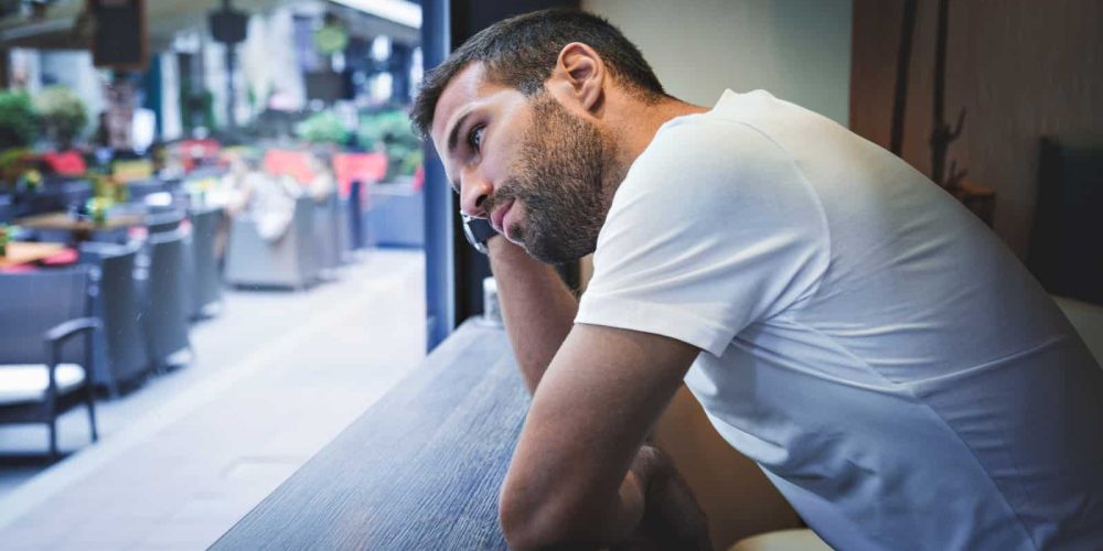 Ma femme me trompe : Comment faire face à l’infidélité conjugale